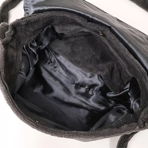 Authentic Chanel Precision crossbody . Brand New in a package - Picture 9 of 10